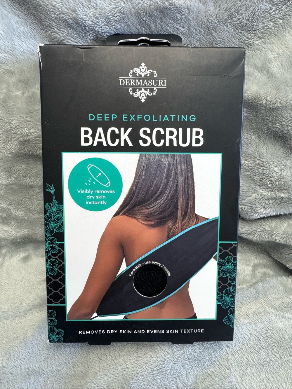 Deep Exfoliating Back Scrub - Black